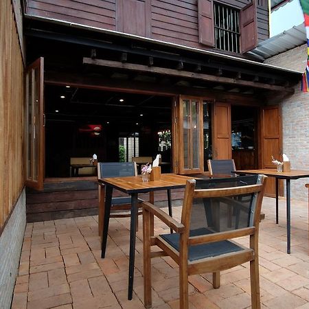 Monday Moon Apartment เชียงใหม่ ภายนอก รูปภาพ