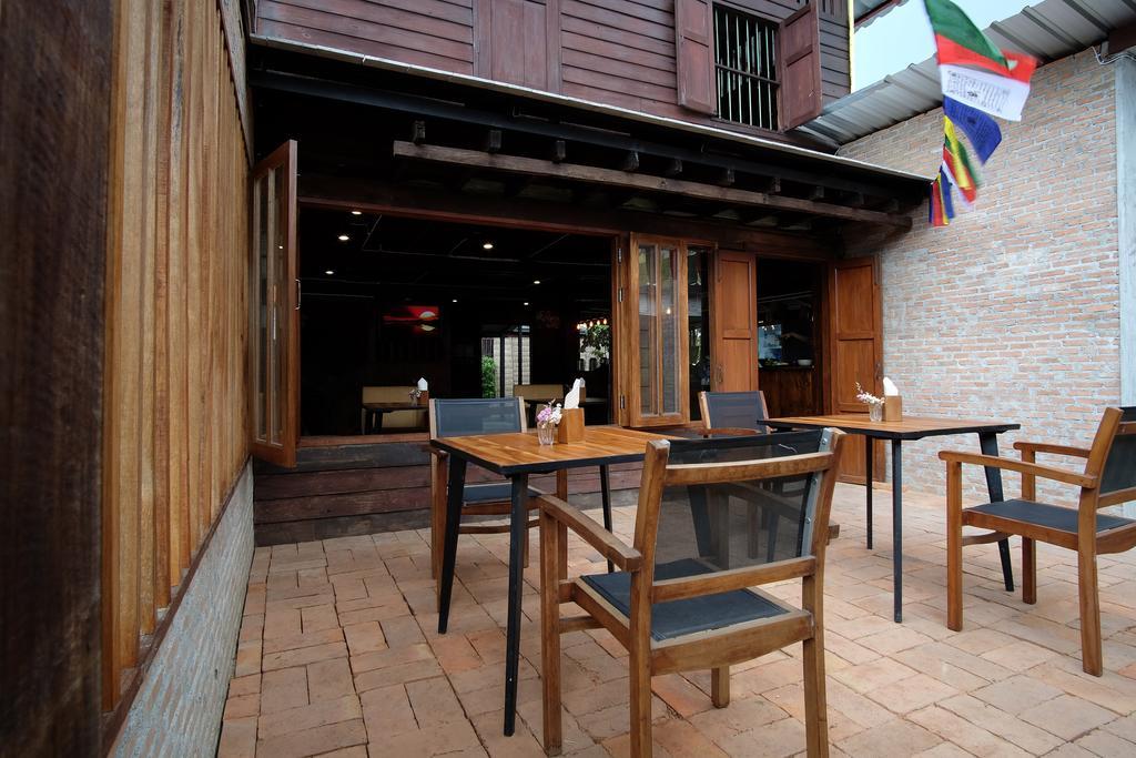 Monday Moon Apartment เชียงใหม่ ภายนอก รูปภาพ